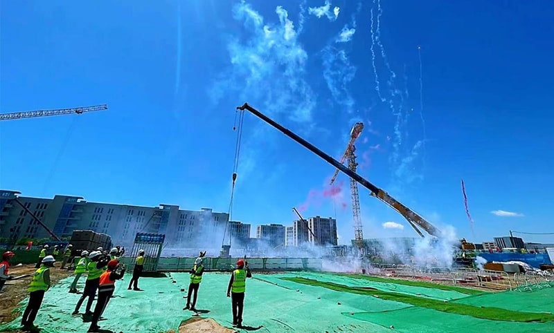 Felicitats al projecte de planta d'aerosols per inhalació d'AstraZeneca en el seu primer ascens